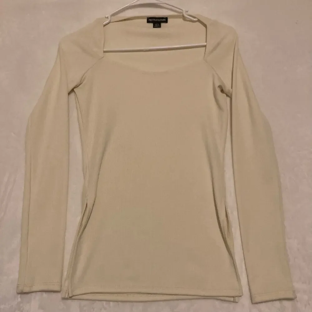 Pretty Little Thing Shirt Size 0